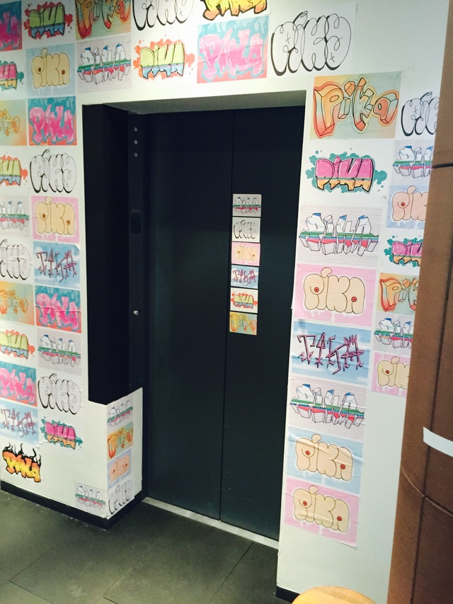 6fb366f070fbe0b248b6b500653ff28e-1